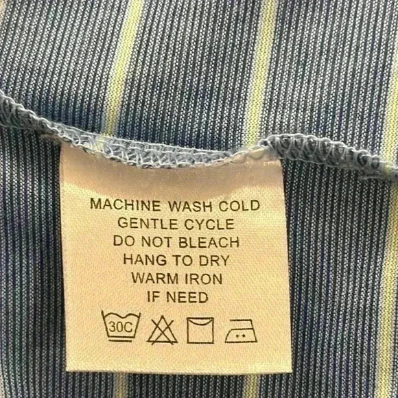 Men’s Hickey size small polo shirt NWOT - Picture 4 of 4